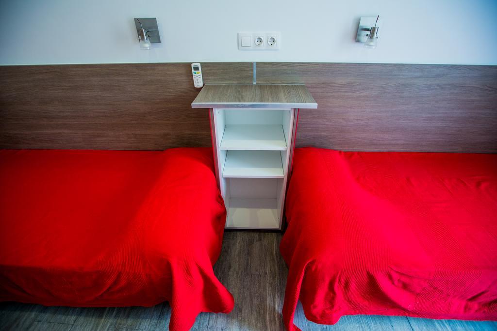 Apartamentos Bcntourism Pineda de Mar Bagian luar foto